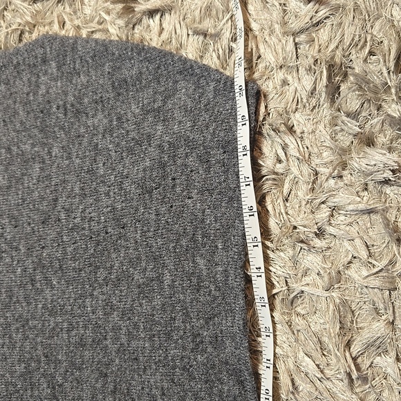 Oversized Fit Gray Knit Top - Picture 9 of 13